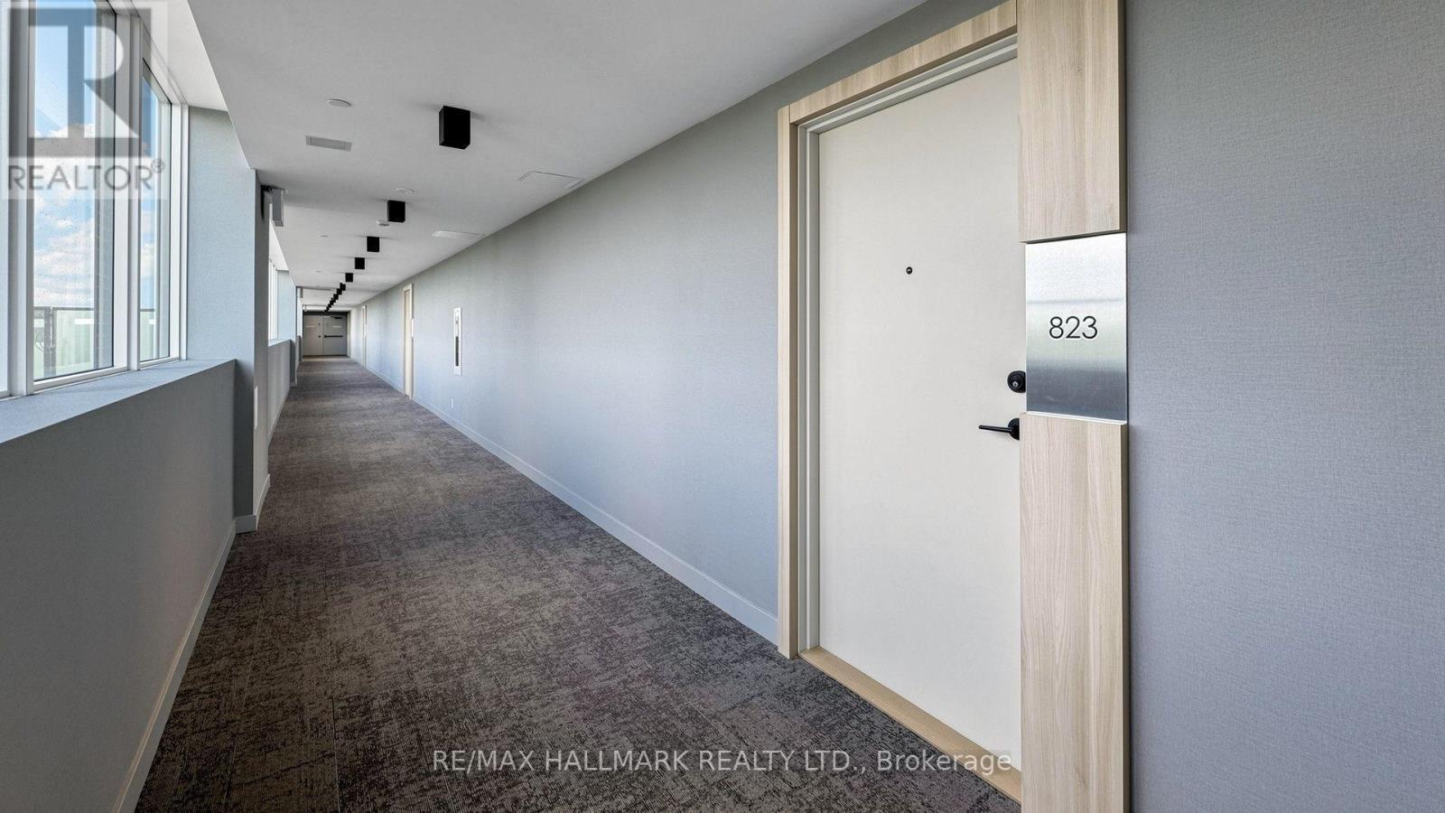 823 - 1050 Eastern Avenue, Toronto, ON - Indoor Photo Showing Other Room