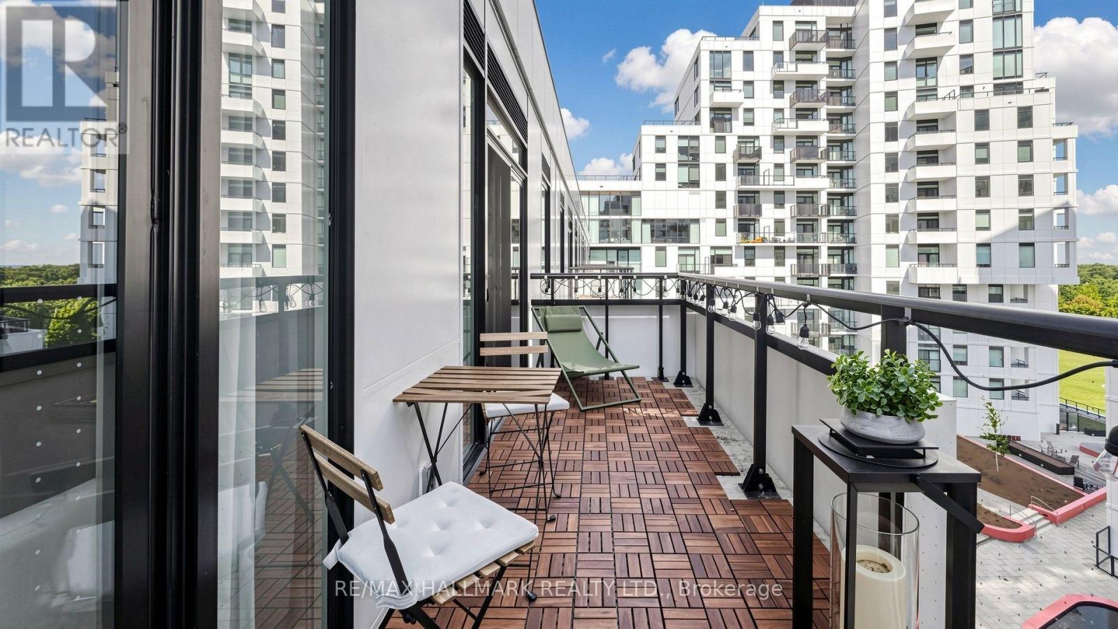 823 - 1050 Eastern Avenue, Toronto, ON - Outdoor With Balcony