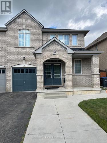 8 SCULPTOR STREET  Brampton, ON L6P 3H5