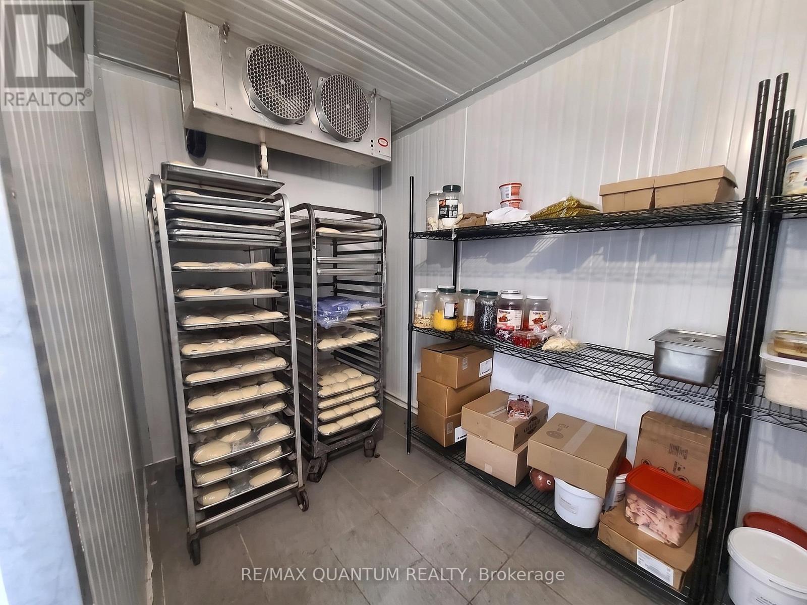 749 King Street E, Cambridge, ON