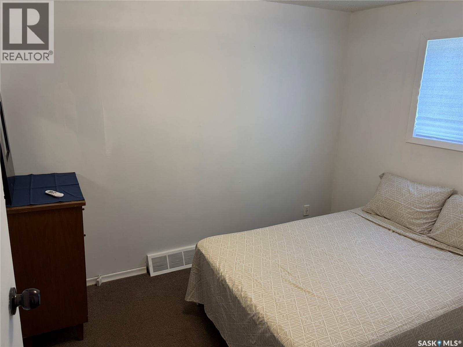 301 1St Avenue Se, Wadena, SK - Indoor Photo Showing Bedroom