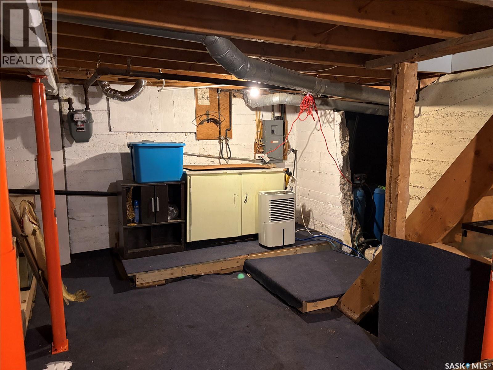 301 1St Avenue Se, Wadena, SK - Indoor Photo Showing Basement