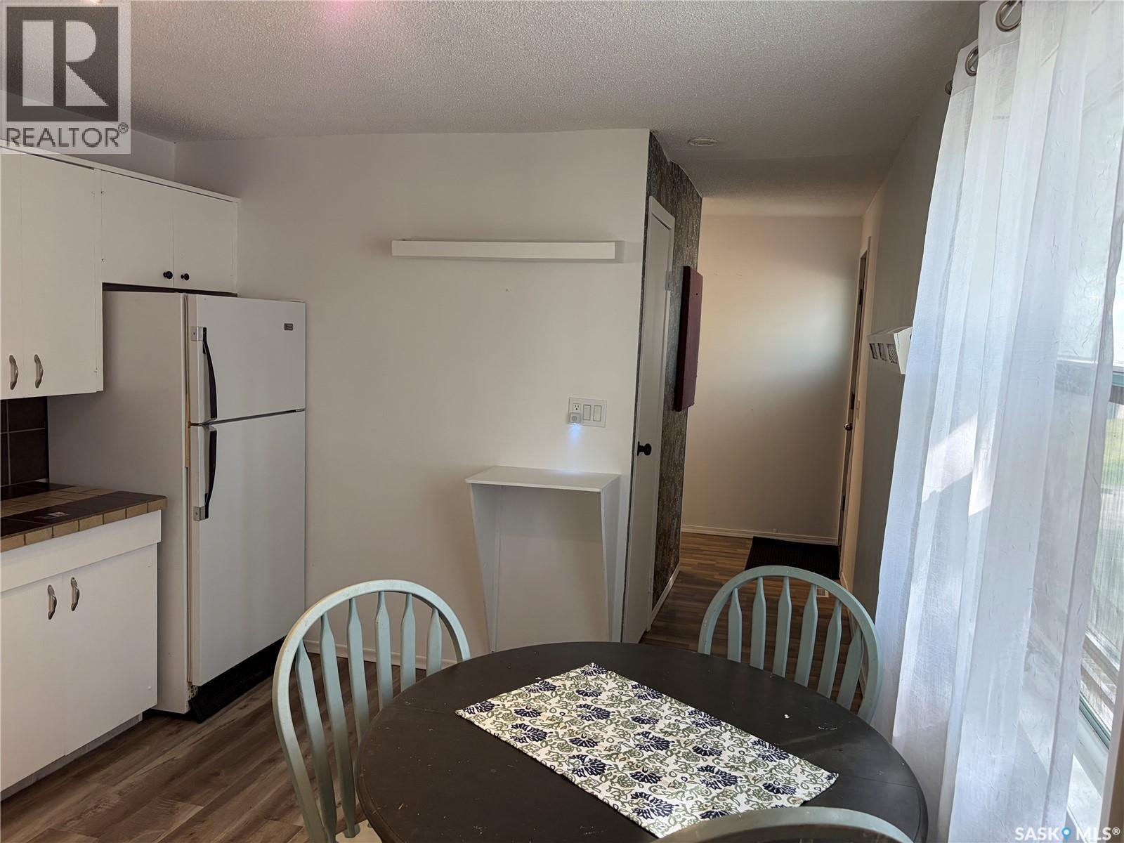 301 1St Avenue Se, Wadena, SK - Indoor