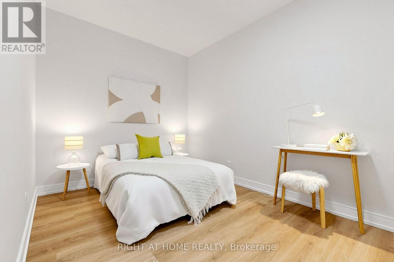 Second bedroom - 109 - 225 Sherway Gardens Road, Toronto, ON - Indoor Photo Showing Bedroom