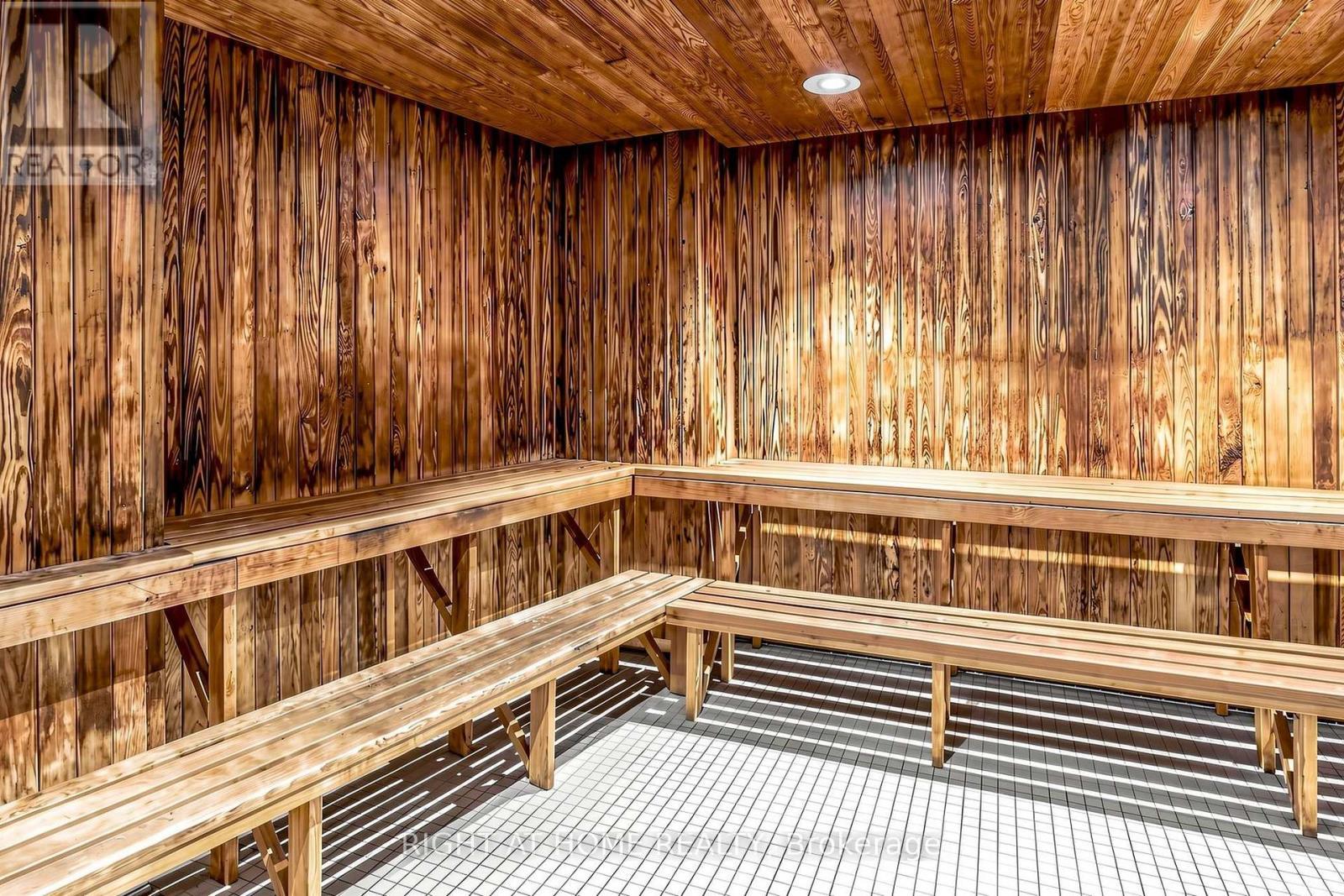 109 - 225 Sherway Gardens Road, Toronto, ON - Indoor Photo Showing Other Room