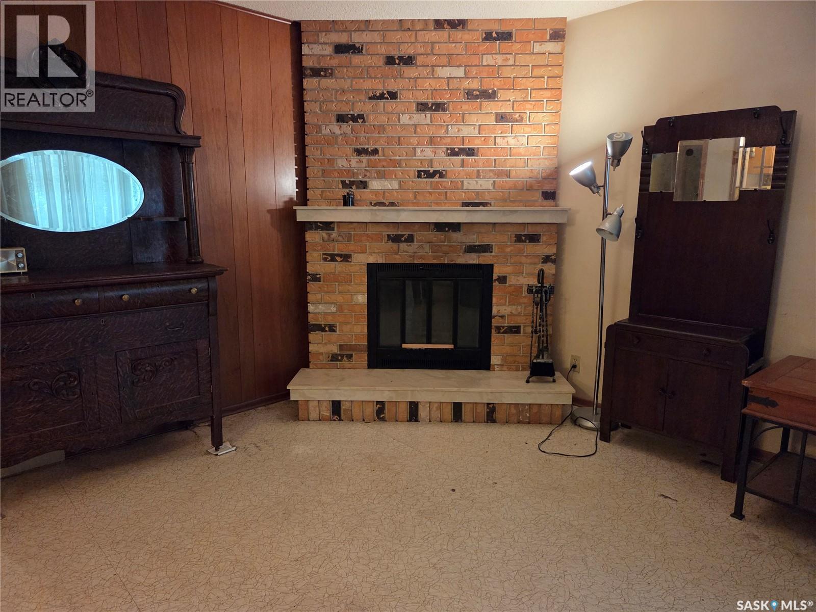 400 Cornwall Street, Regina, SK - Indoor With Fireplace