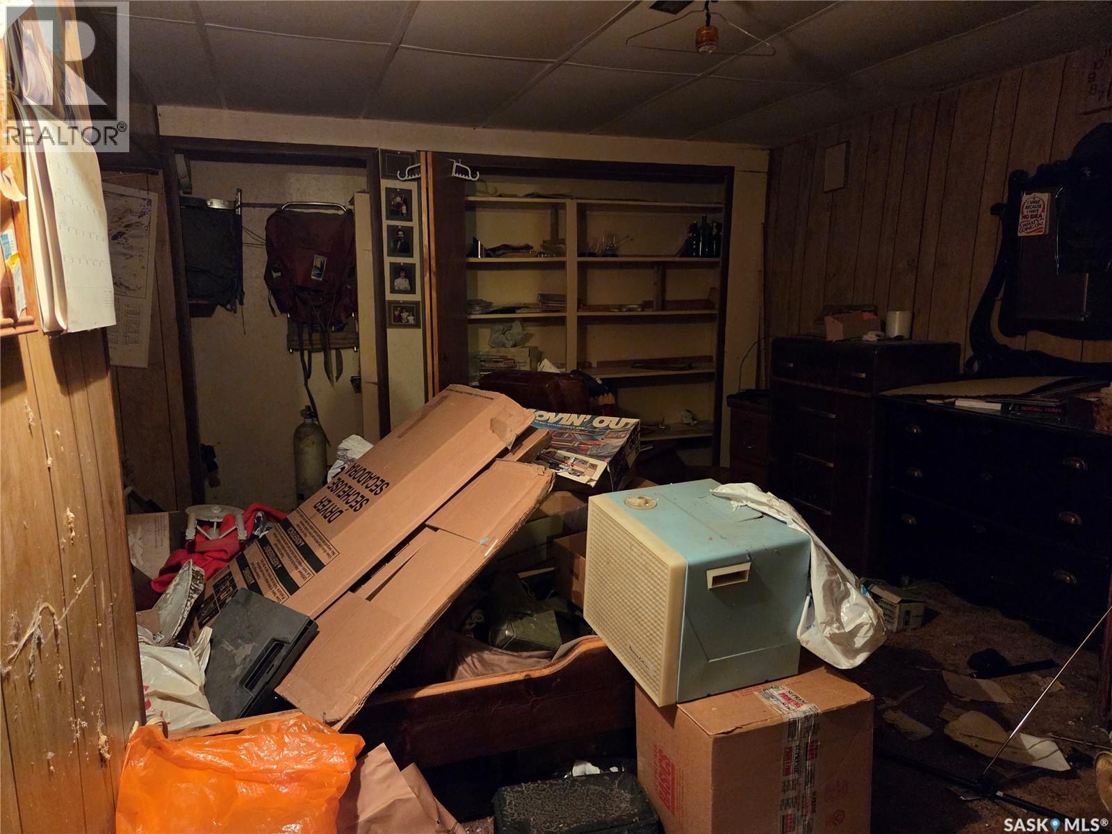 400 Cornwall Street, Regina, SK - Indoor