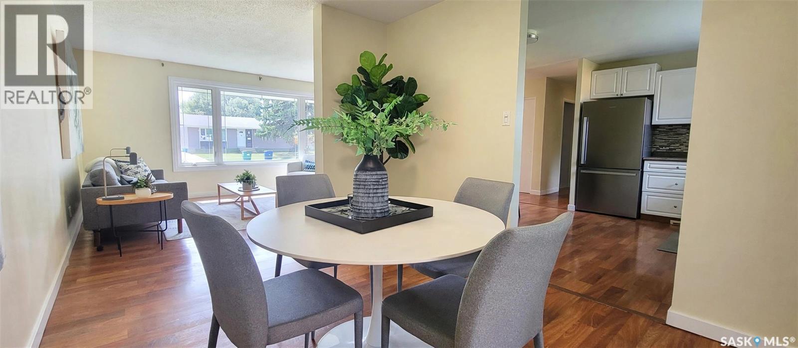 229 Anderson Crescent, Saskatoon, SK - Indoor Photo Showing Dining Room