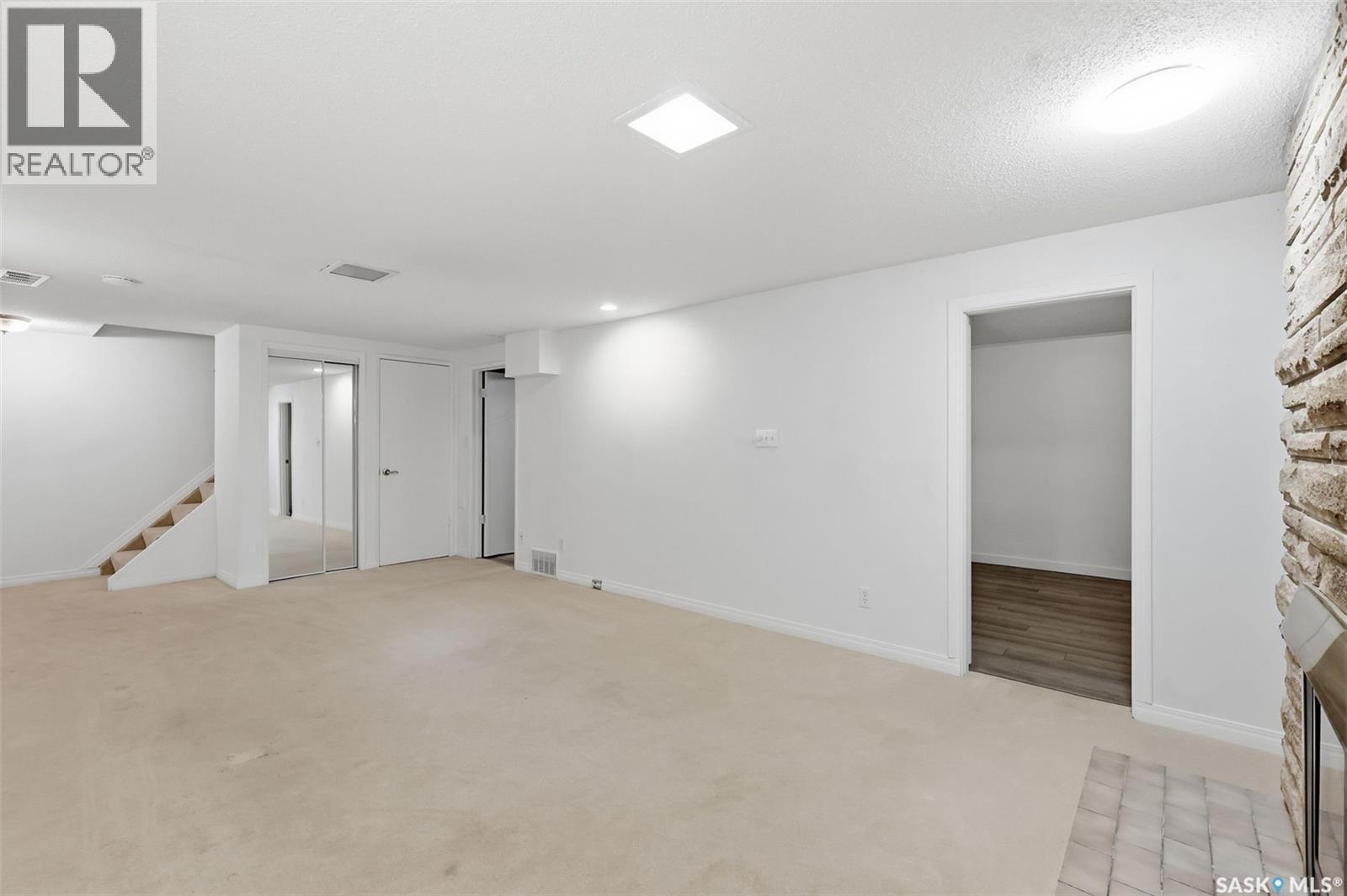 229 Anderson Crescent, Saskatoon, SK - Indoor