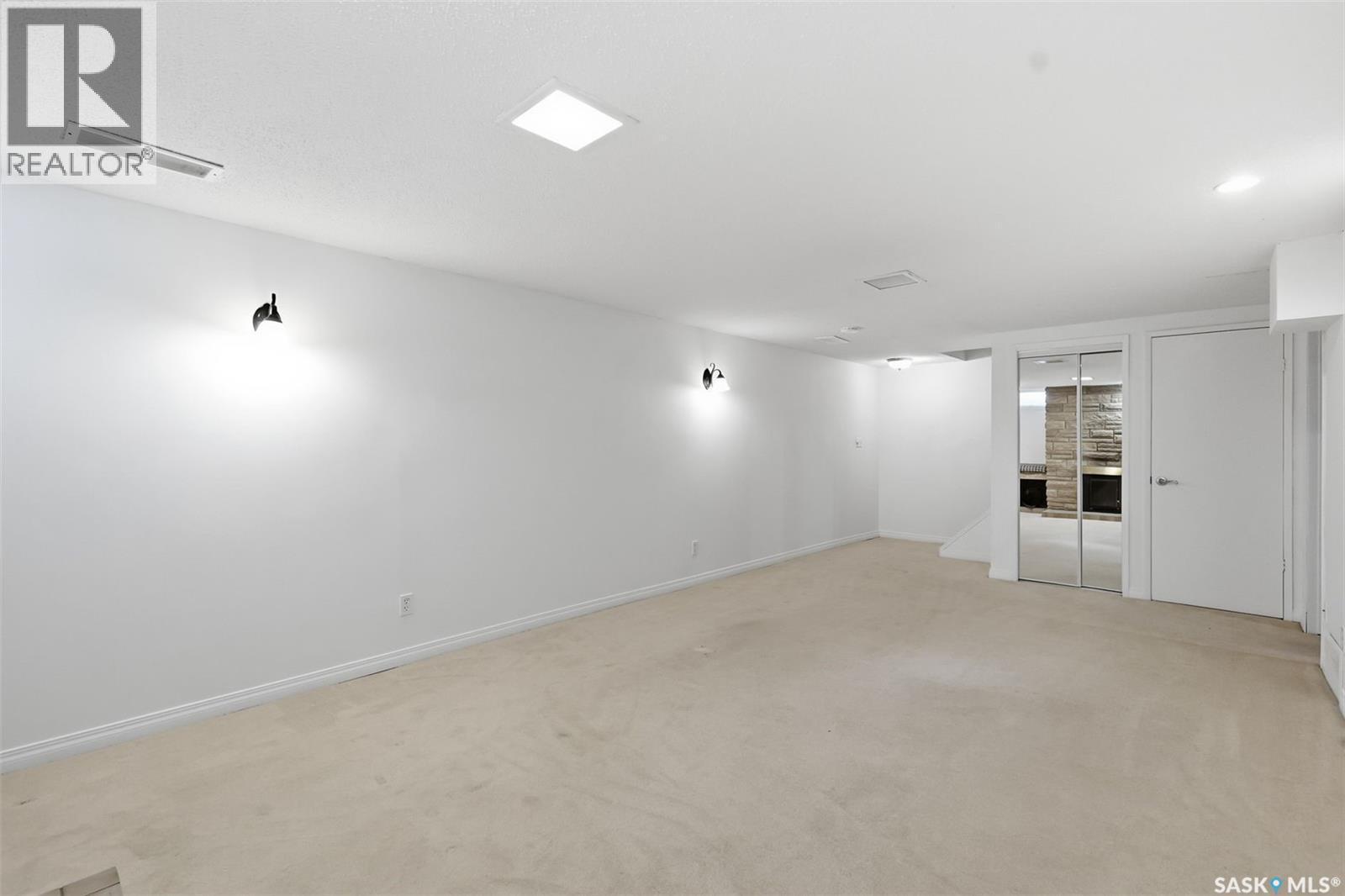 229 Anderson Crescent, Saskatoon, SK - Indoor Photo Showing Other Room