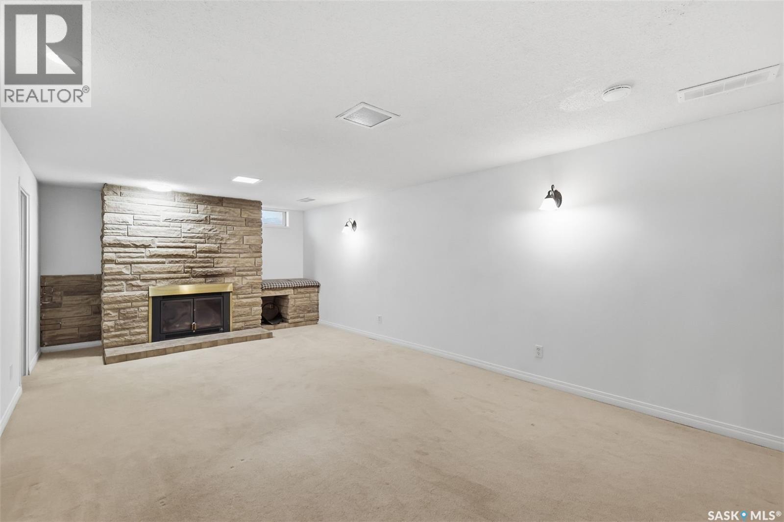 229 Anderson Crescent, Saskatoon, SK - Indoor With Fireplace