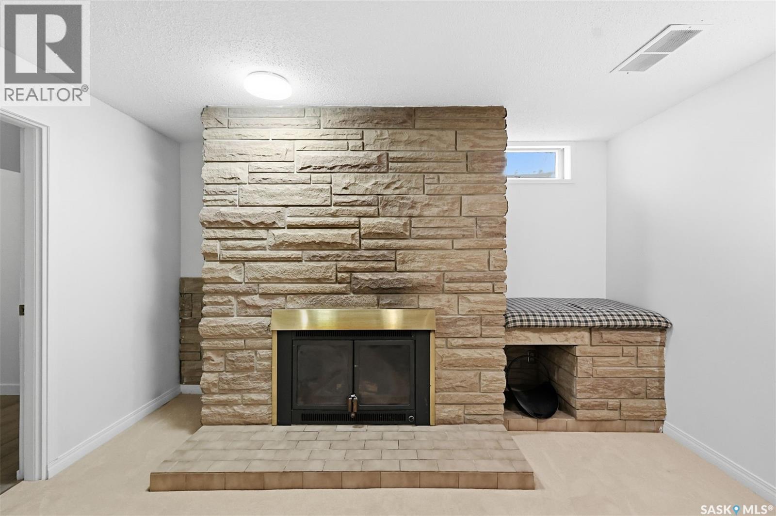 229 Anderson Crescent, Saskatoon, SK - Indoor With Fireplace