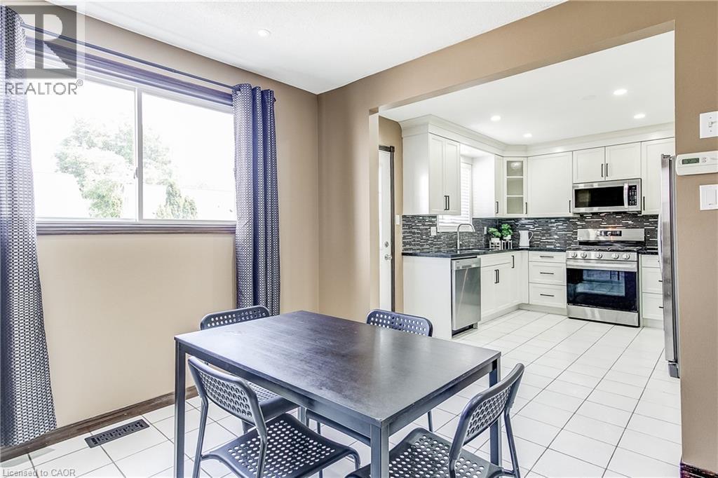 357 Acadia Drive, Hamilton, ON - Indoor