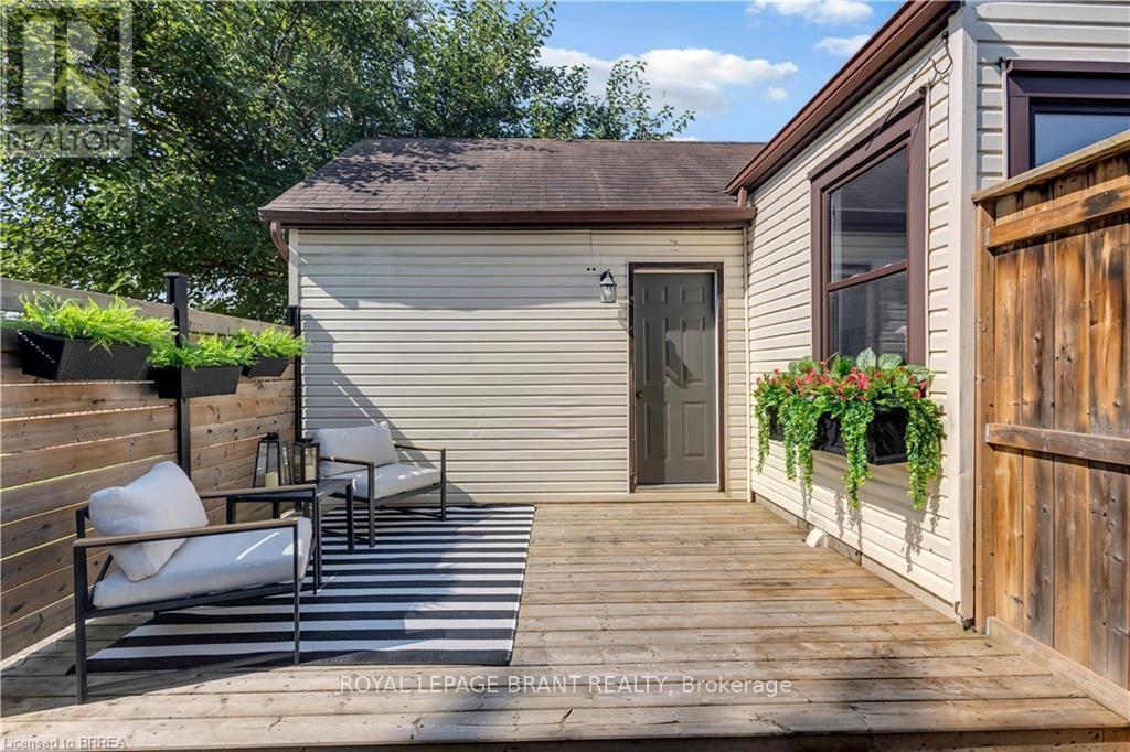 74 Eighth Avenue, Brantford, ON - Outdoor With Deck Patio Veranda With Exterior