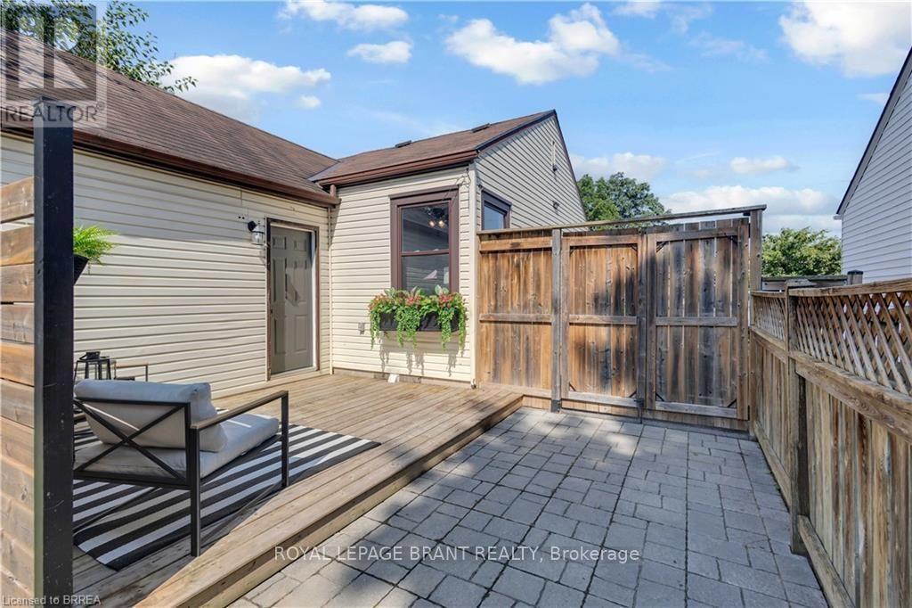 74 Eighth Avenue, Brantford, ON - Outdoor With Deck Patio Veranda With Exterior