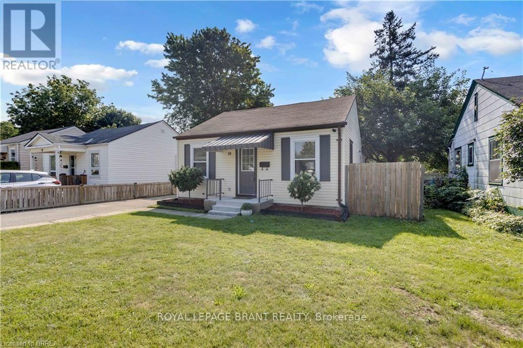 74 Eighth Avenue, Brantford, ON - Outdoor