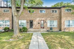 28 RIVERDALE DRIVE Hamilton, ON L8E 1J8