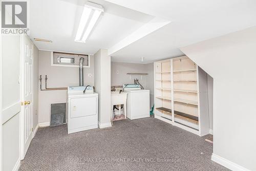 28 Riverdale Drive, Hamilton, ON - Indoor Photo Showing Laundry Room