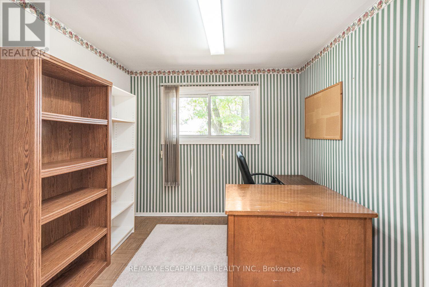 28 Riverdale Drive, Hamilton, ON - Indoor Photo Showing Other Room