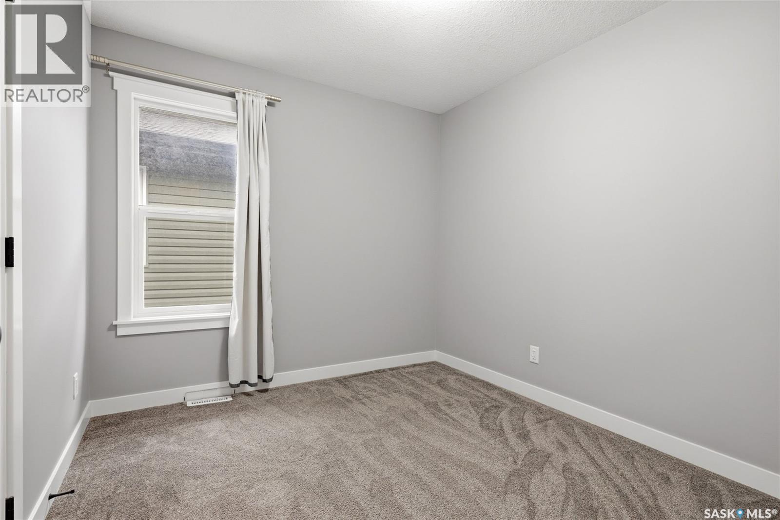 5 3960 7Th Avenue E, Regina, SK - Indoor Photo Showing Other Room