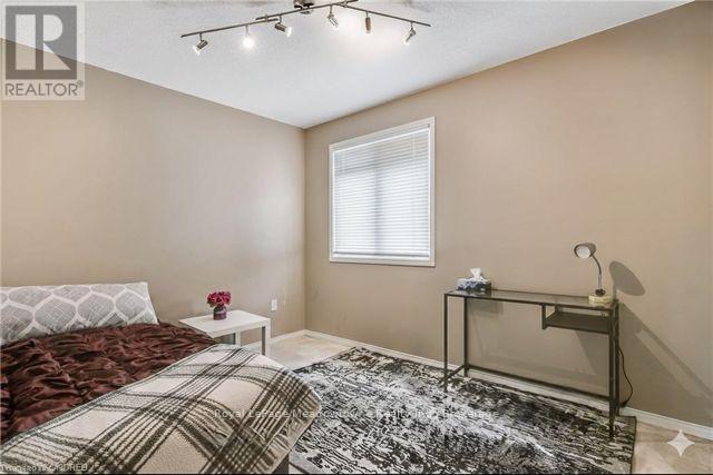 44 Corbett Street, Cambridge, ON - Indoor Photo Showing Bedroom