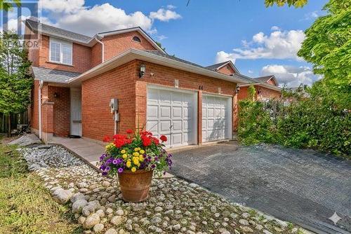 44 Corbett Street, Cambridge, ON - Outdoor