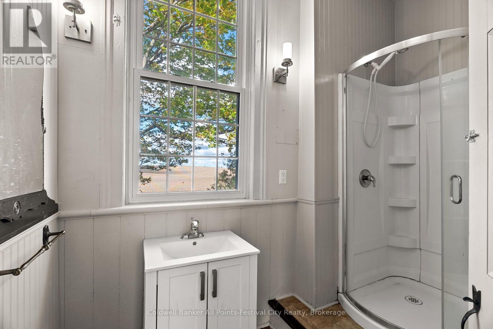 36404B Huron Road, Central Huron (Goderich), ON - Indoor Photo Showing Bathroom