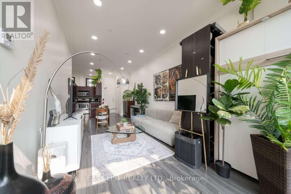 101 - 373 Front Street W, Toronto, ON - Indoor