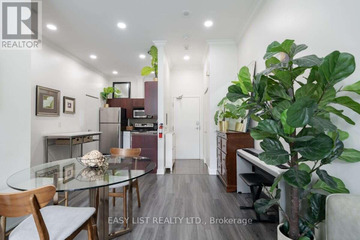 101 - 373 Front Street W, Toronto, ON - Indoor Photo Showing Dining Room