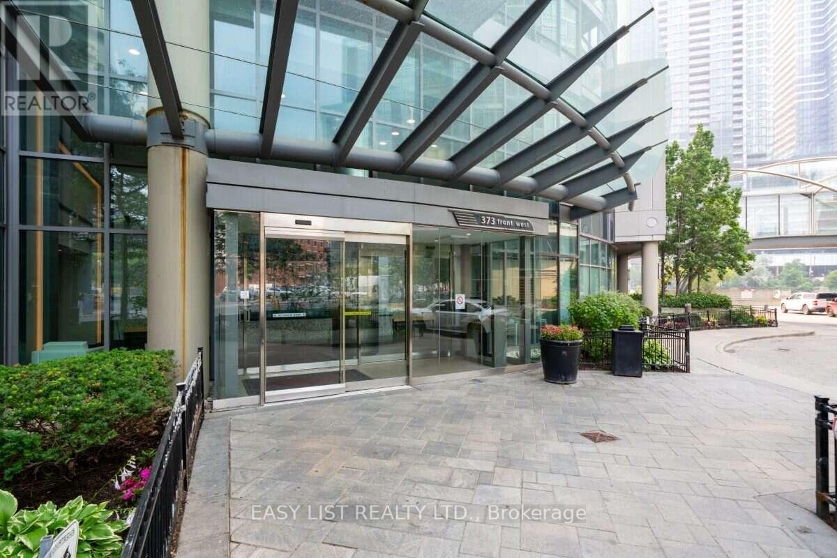 101 - 373 Front Street W, Toronto, ON - Outdoor
