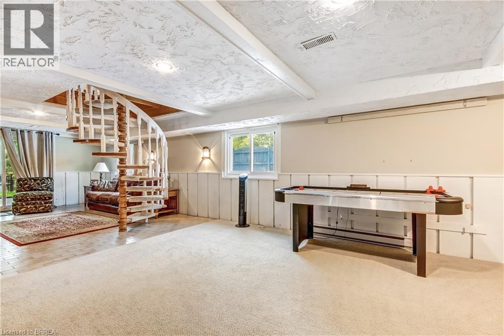 19 Oakley Road, Brantford, ON - Indoor Photo Showing Other Room