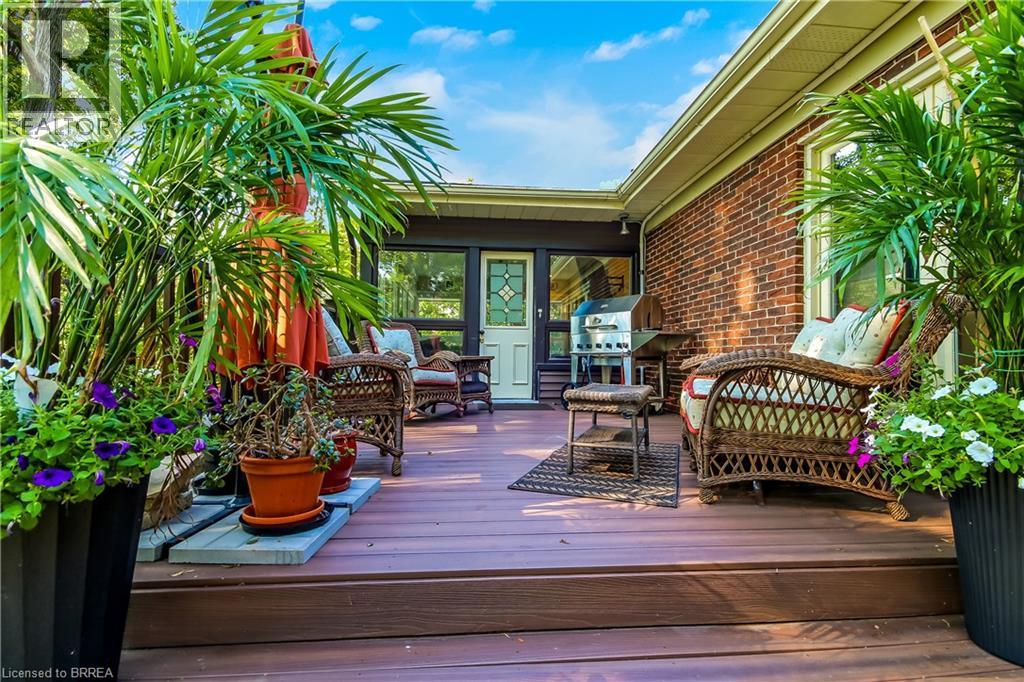 19 Oakley Road, Brantford, ON - Outdoor With Deck Patio Veranda