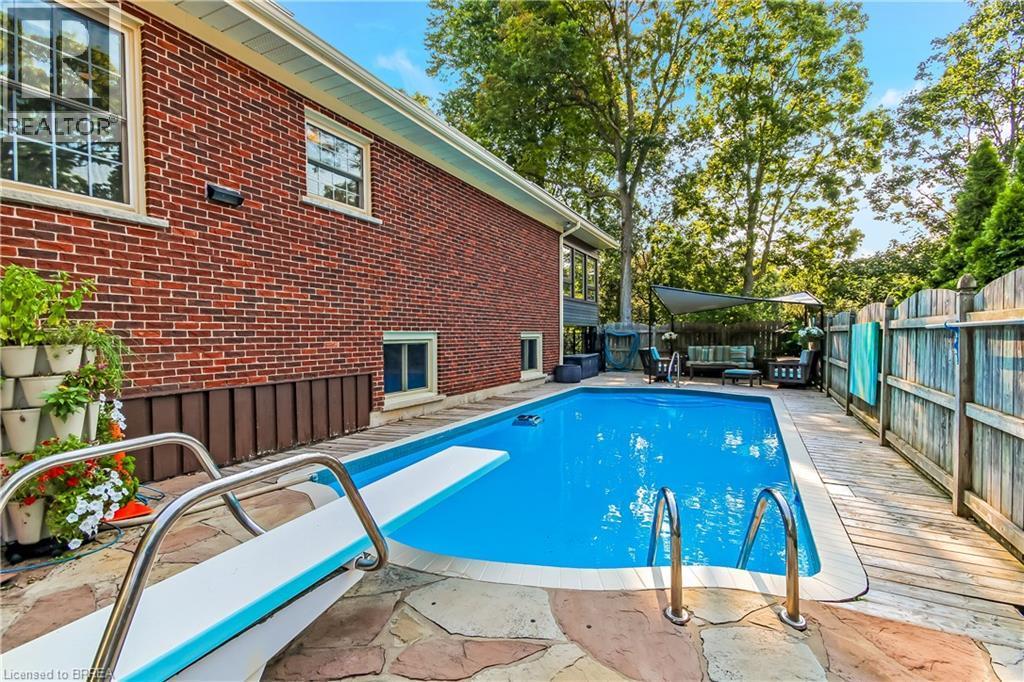 Gunite Pool - 19 Oakley Road, Brantford, ON - Outdoor With In Ground Pool With Exterior