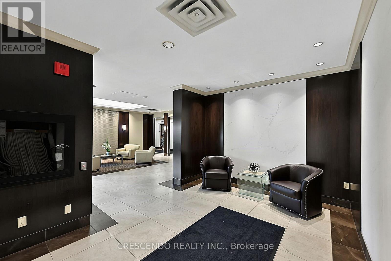 201 - 100 Millside Drive, Milton, ON - Indoor Photo Showing Other Room