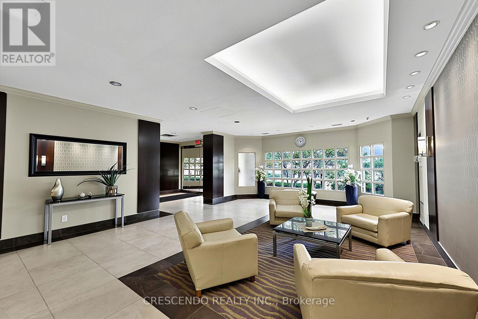 201 - 100 Millside Drive, Milton, ON - Indoor