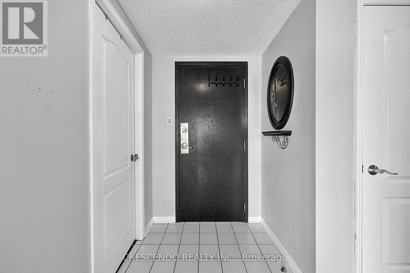 201 - 100 Millside Drive, Milton, ON - Indoor Photo Showing Other Room