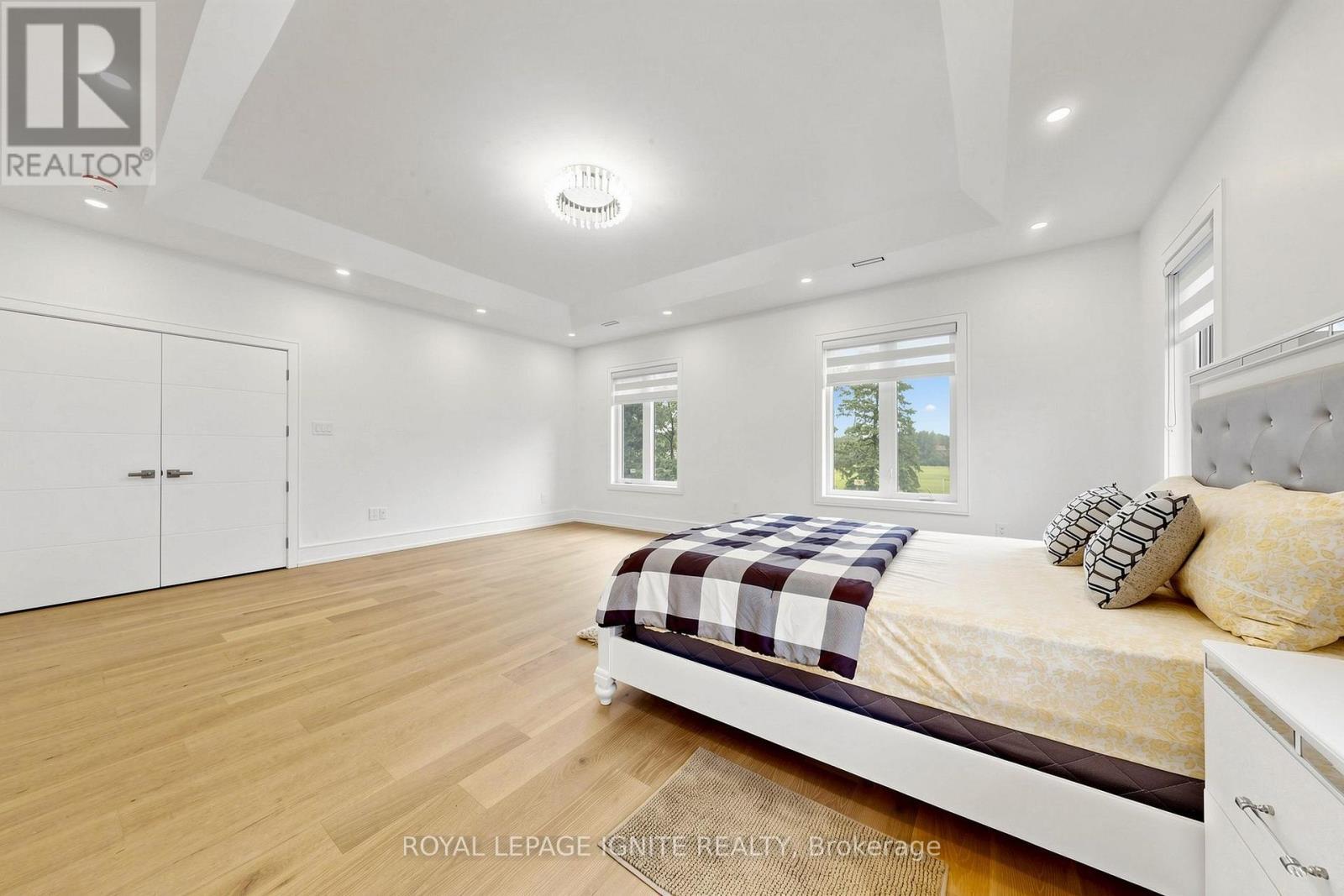 26 Devondale Avenue, Toronto, ON - Indoor Photo Showing Bedroom