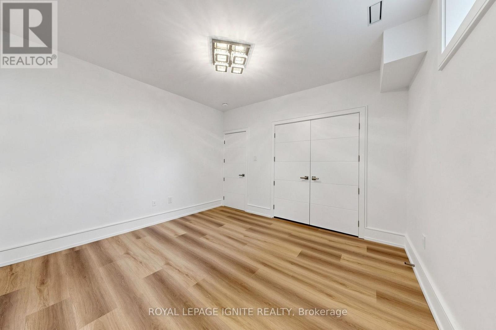 26 Devondale Avenue, Toronto, ON - Indoor Photo Showing Other Room