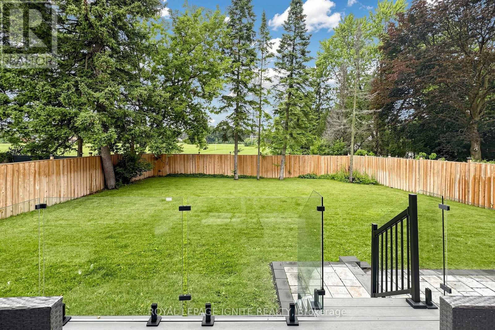26 Devondale Avenue, Toronto, ON - Outdoor With Backyard