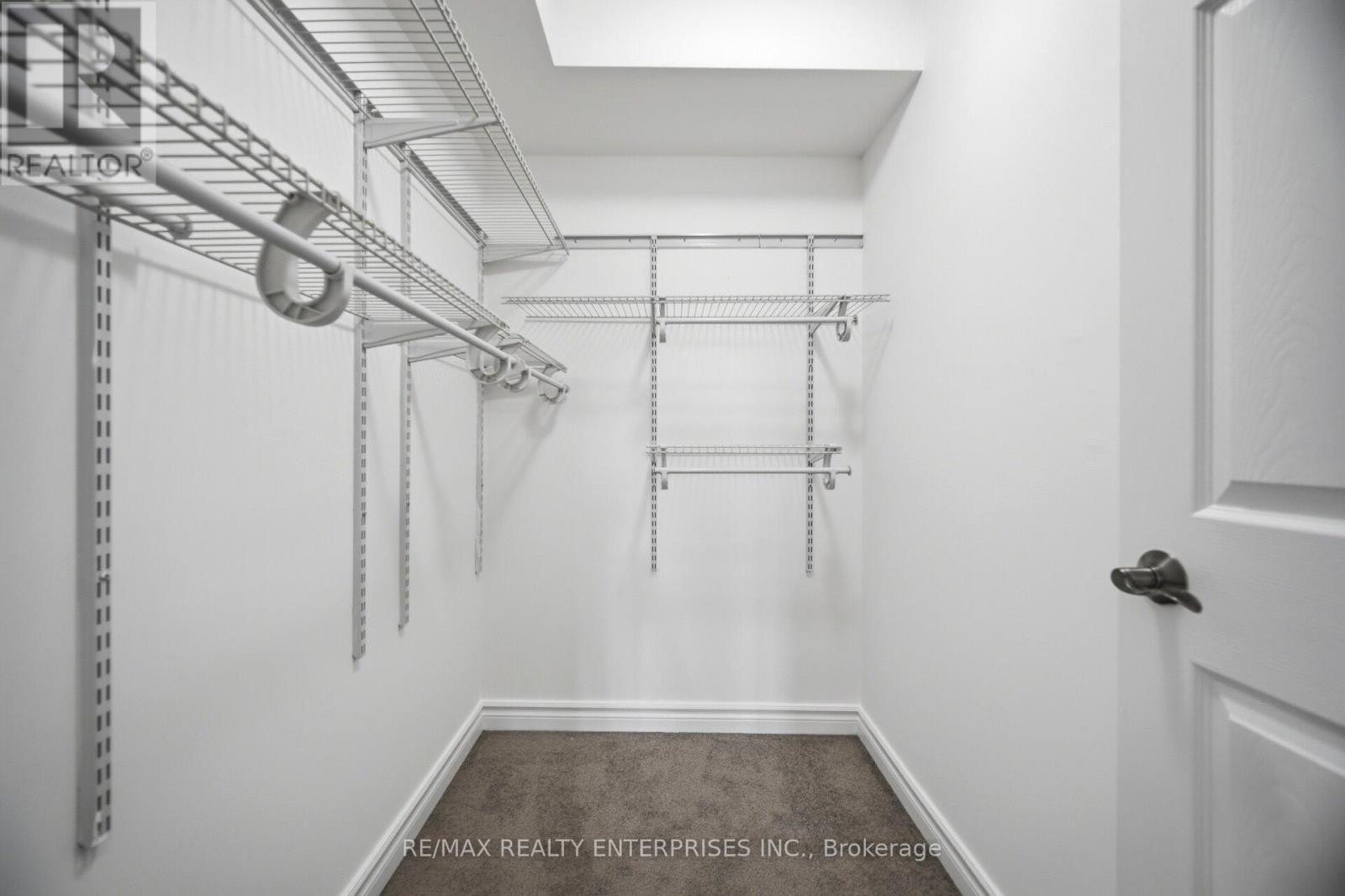 607 - 2261 Lake Shore Boulevard W, Toronto, ON - Indoor With Storage