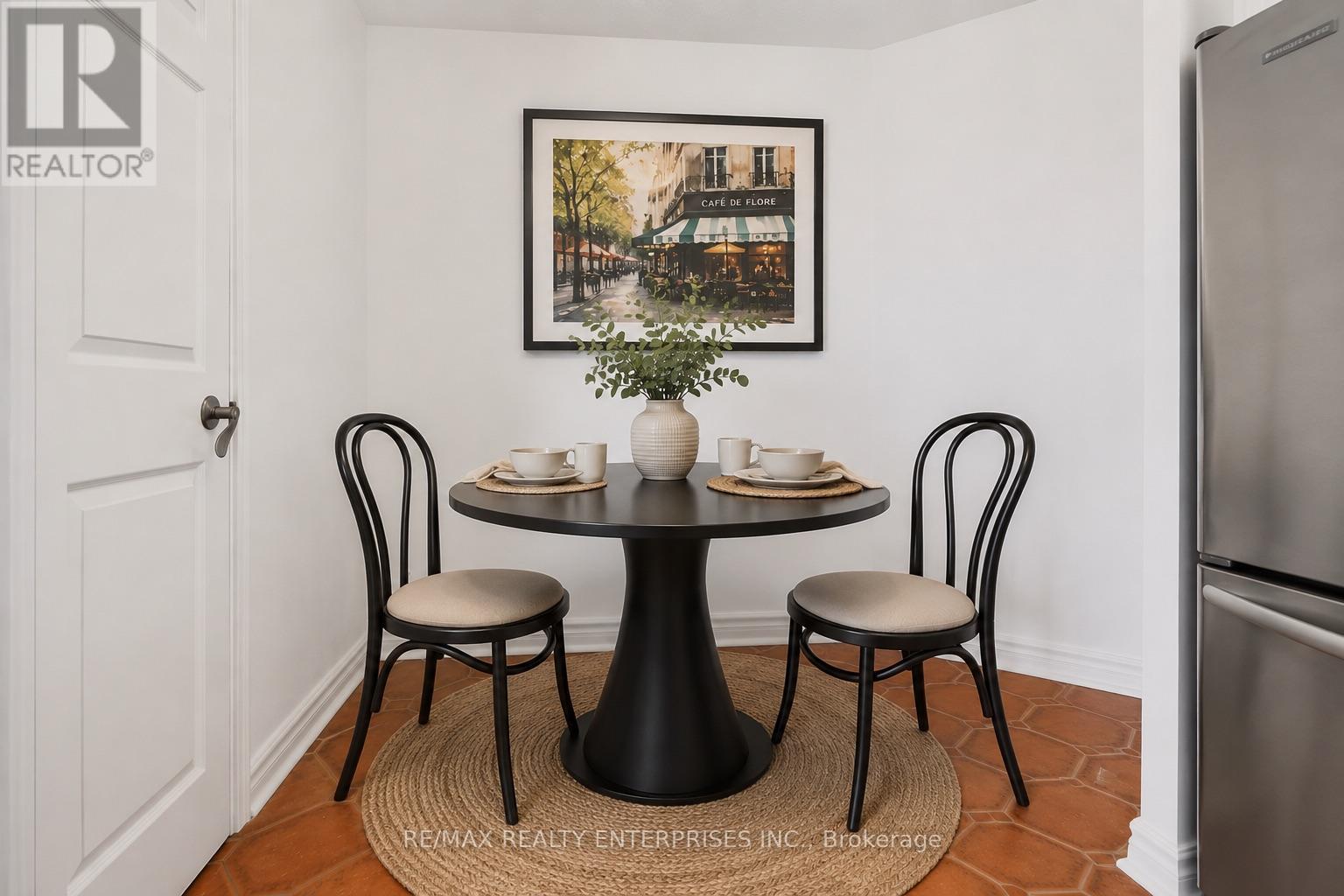 Virtually Staged - 607 - 2261 Lake Shore Boulevard W, Toronto, ON - Indoor Photo Showing Dining Room