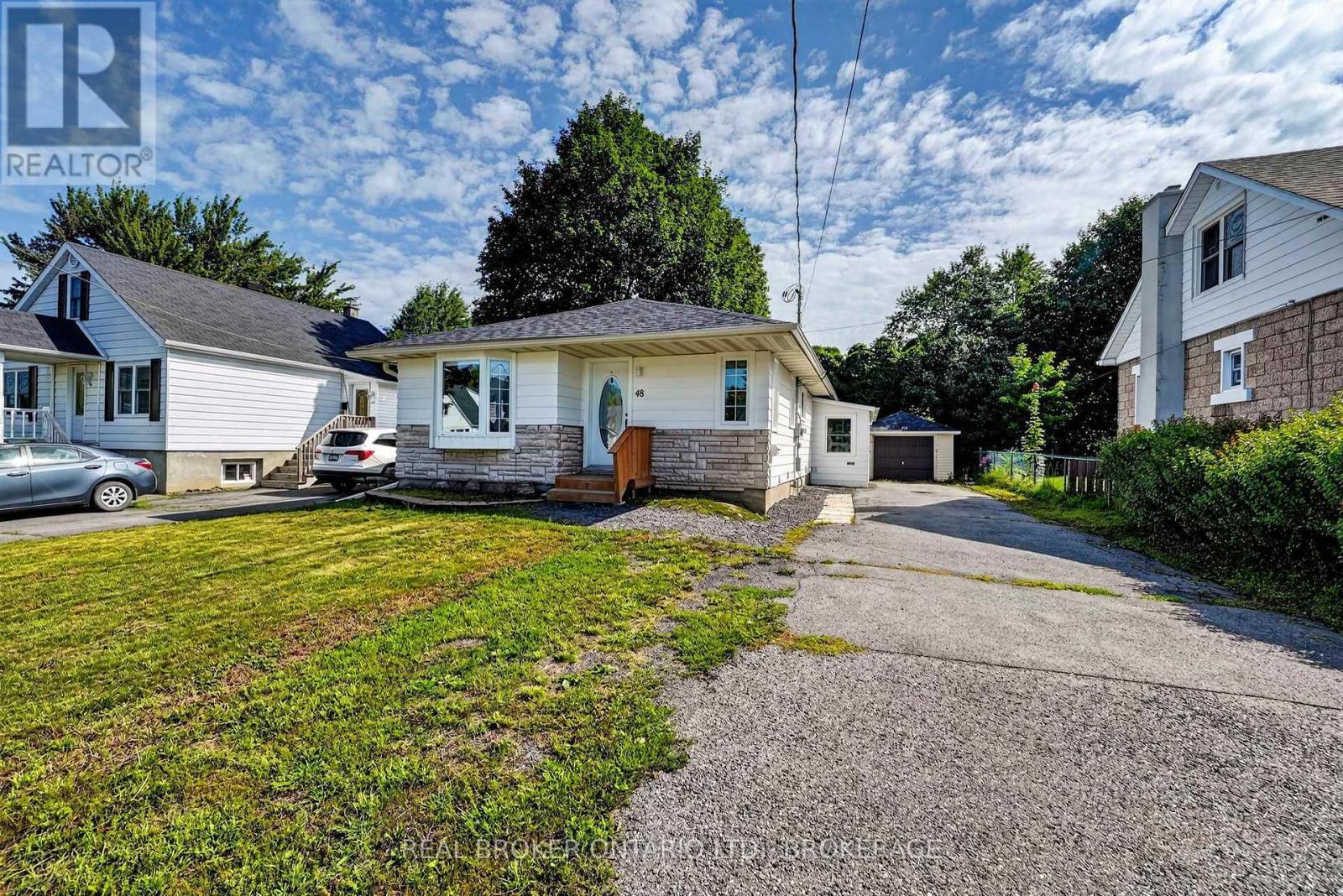 48 Bryden Avenue, Cornwall, ON - Outdoor