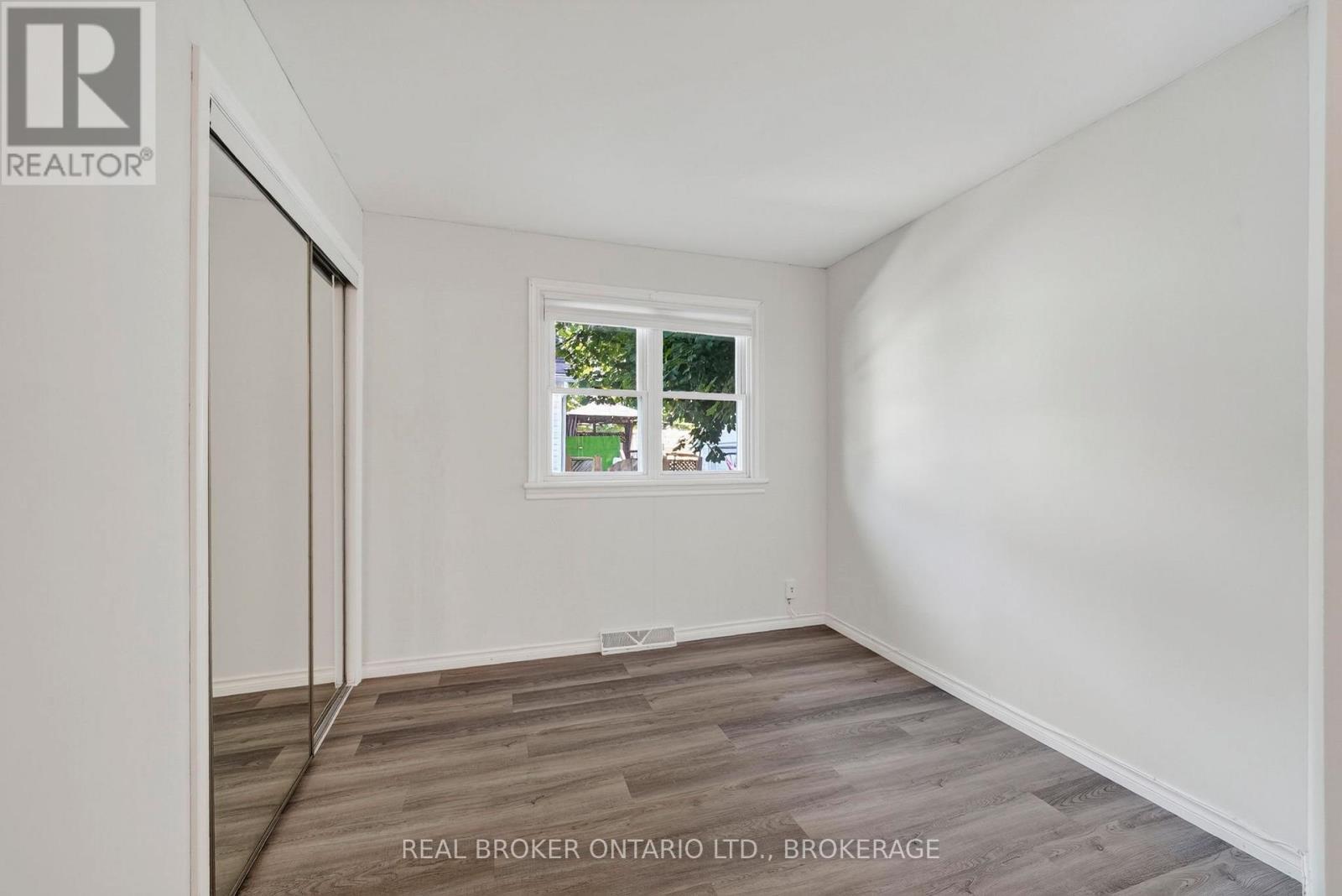 48 Bryden Avenue, Cornwall, ON - Indoor Photo Showing Other Room