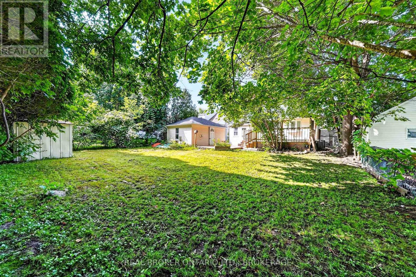 48 Bryden Avenue, Cornwall, ON - Outdoor