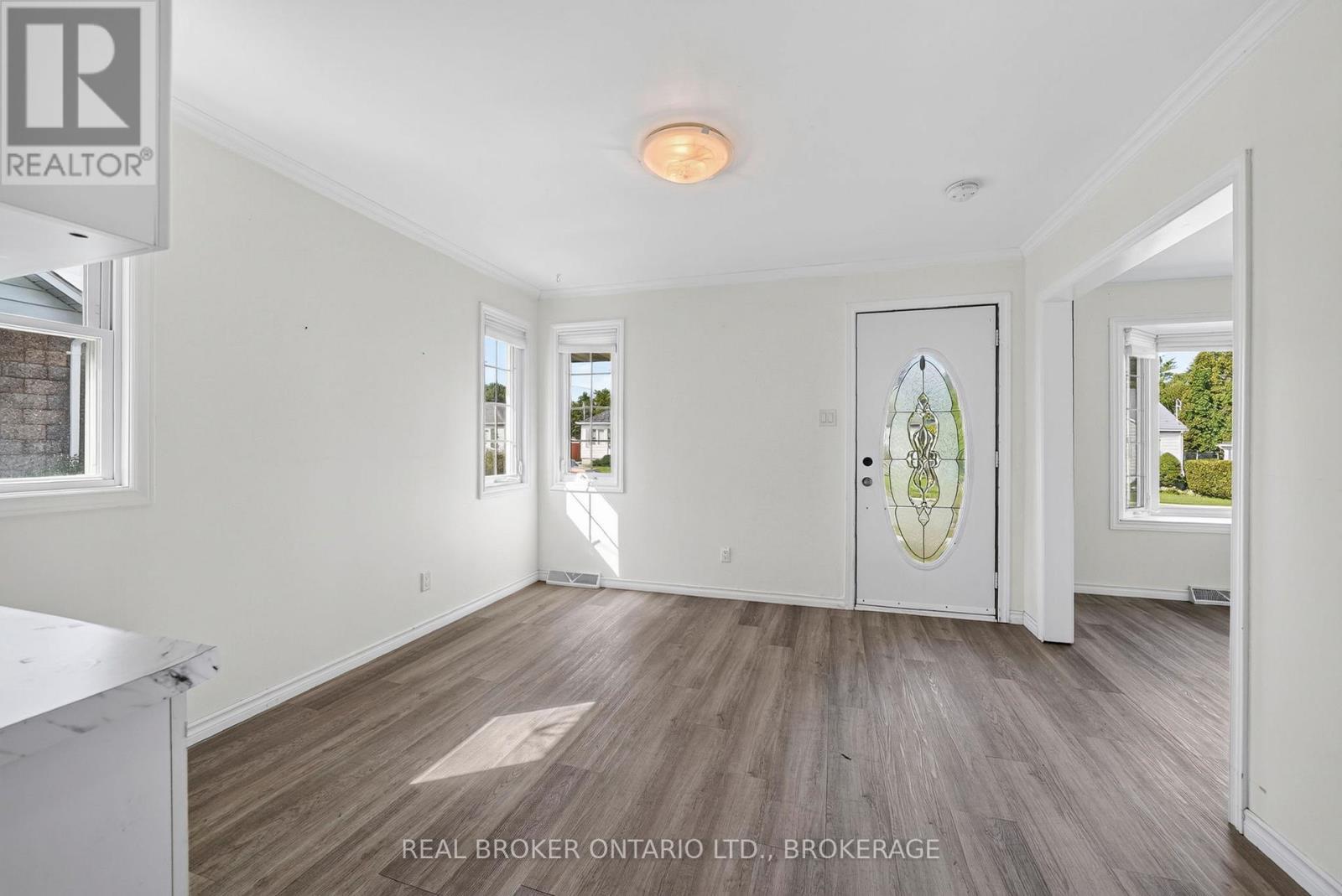 48 Bryden Avenue, Cornwall, ON - Indoor Photo Showing Other Room
