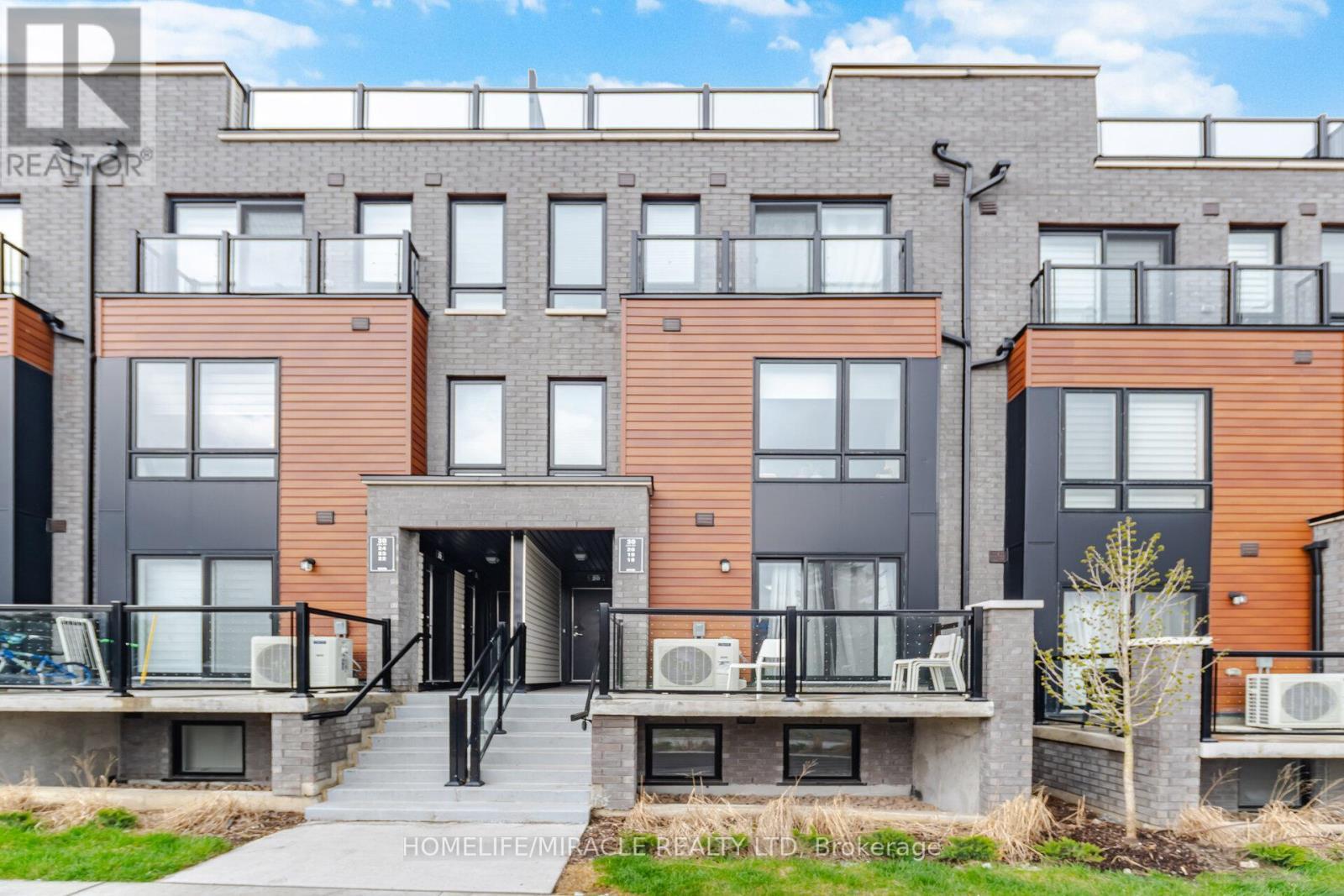 20 - 30 Liben Way, Toronto, ON - Outdoor With Facade