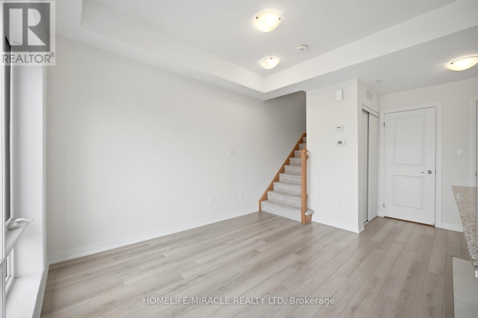 20 - 30 Liben Way, Toronto, ON - Indoor Photo Showing Other Room