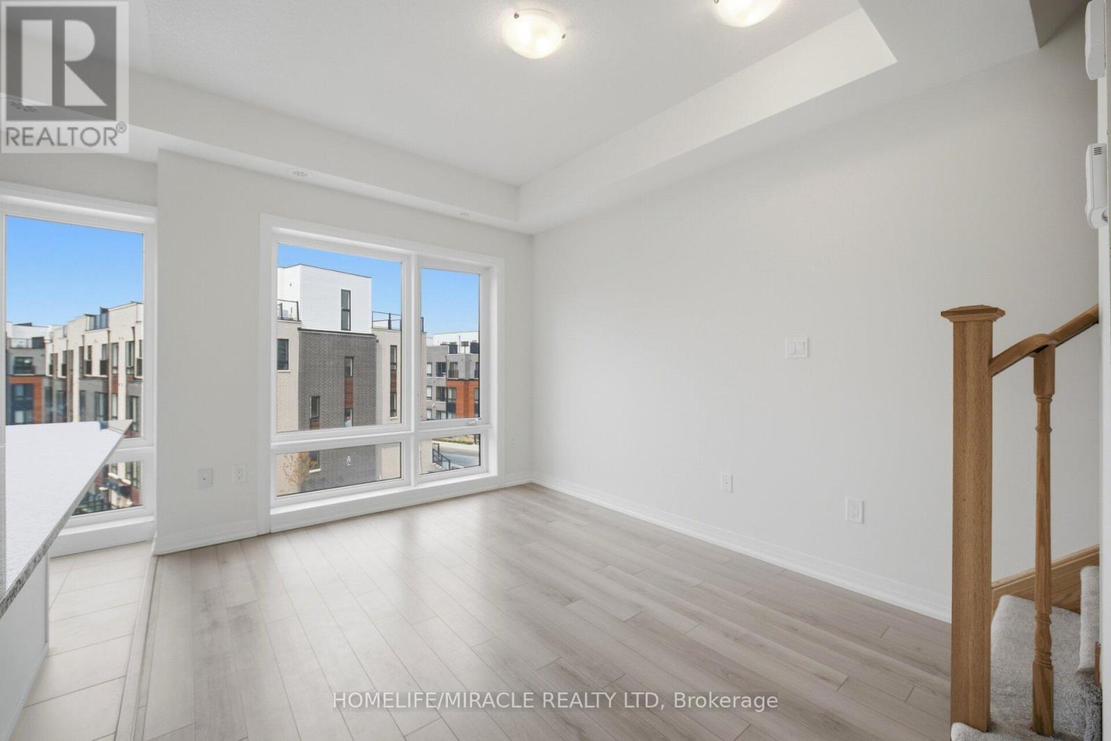 20 - 30 Liben Way, Toronto, ON - Indoor Photo Showing Other Room