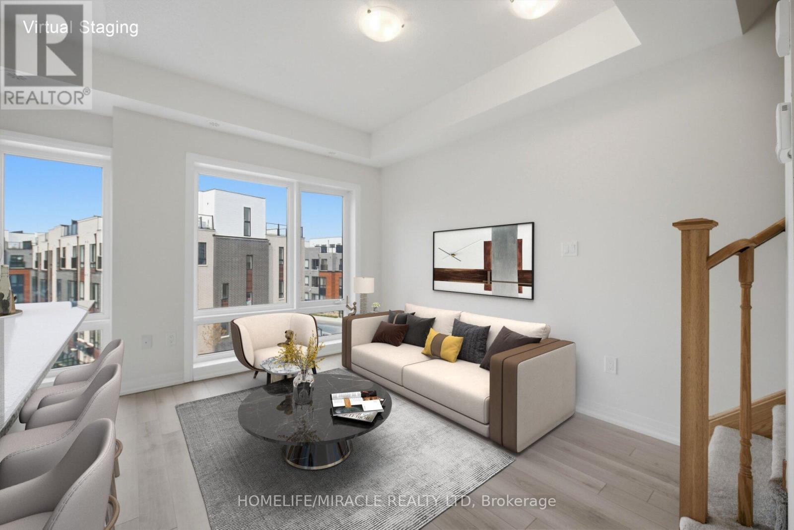 20 - 30 Liben Way, Toronto, ON - Indoor Photo Showing Living Room