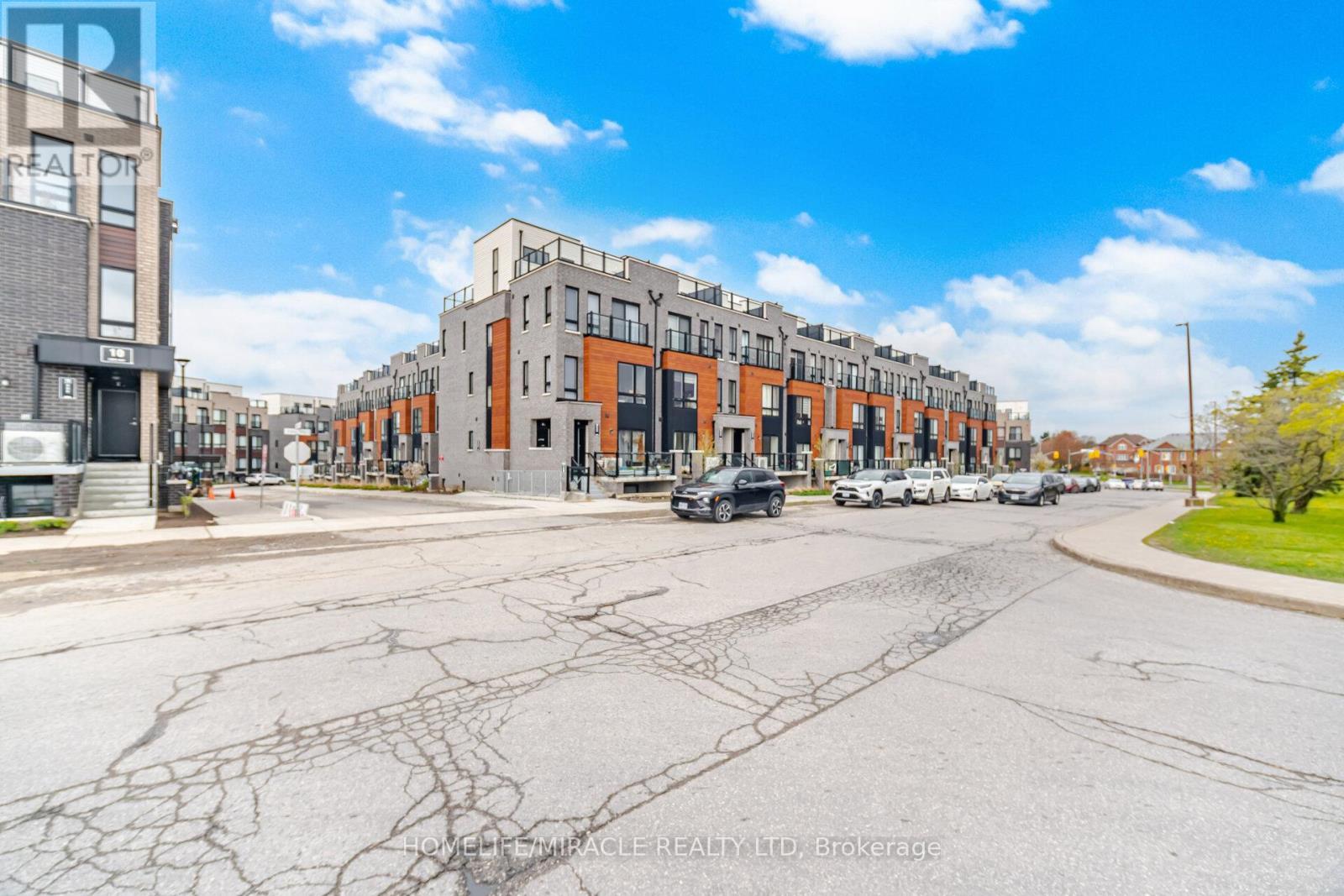 20 - 30 Liben Way, Toronto, ON - Outdoor